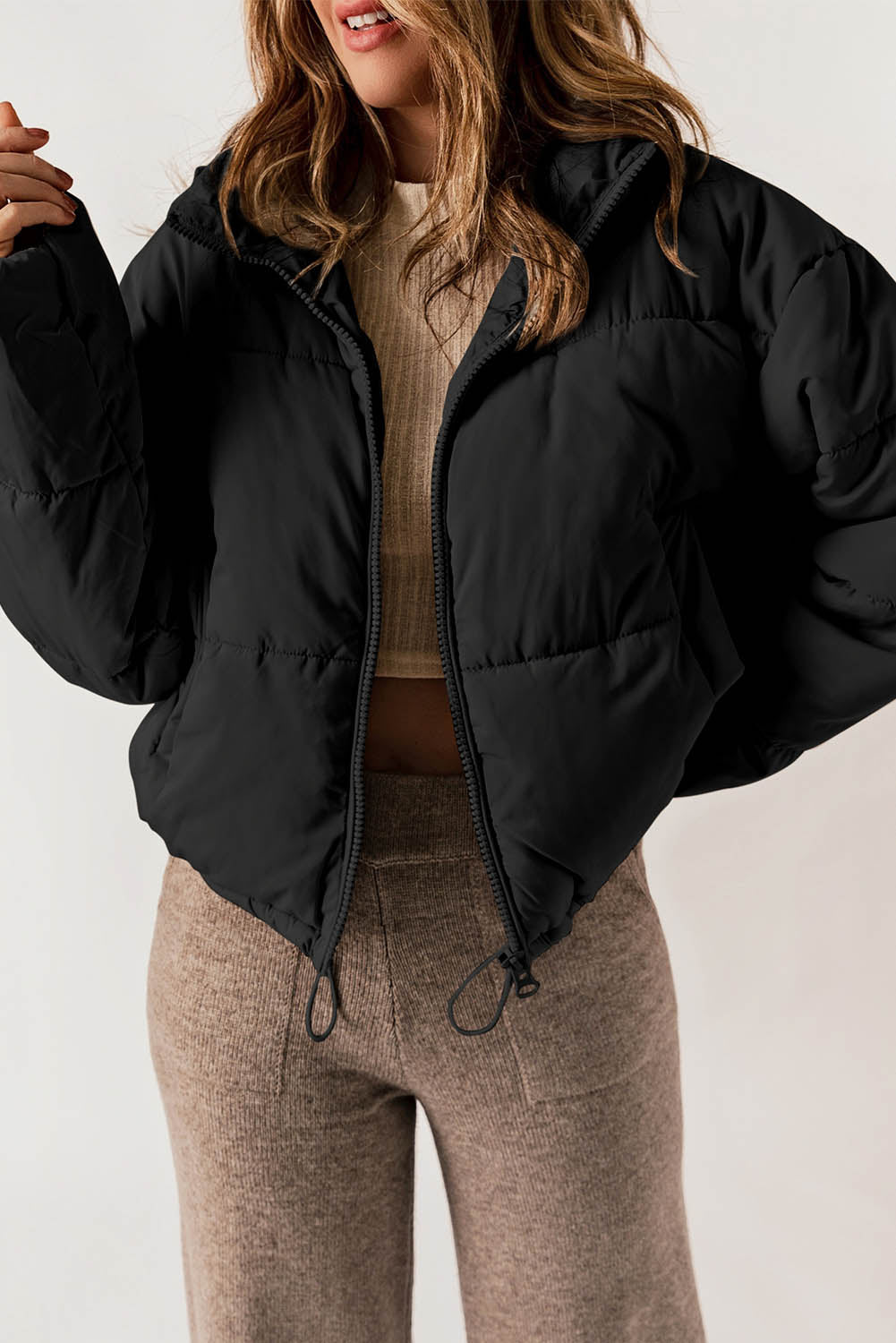 EMMA | Vinterkomfort Deluxe: Den Perfekte Puffer til Stil og Varme