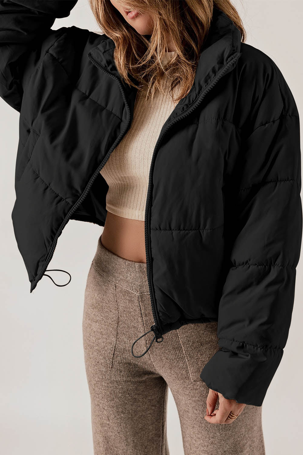 EMMA | Vinterkomfort Deluxe: Den Perfekte Puffer til Stil og Varme