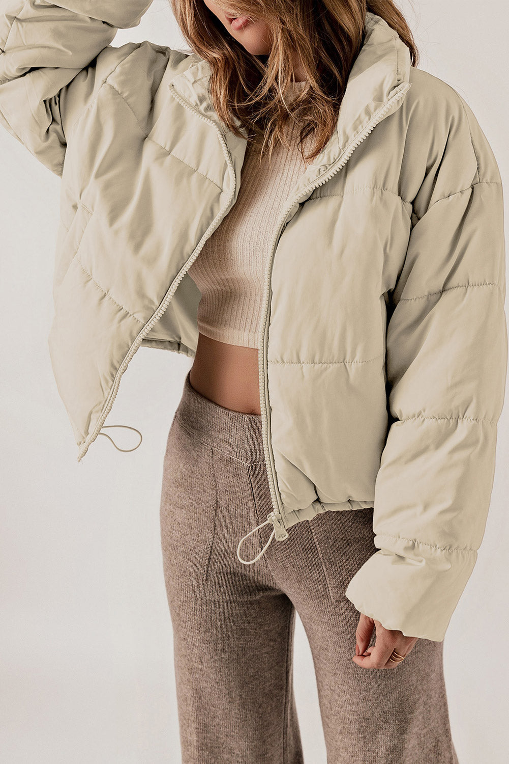 EMMA | Vinterkomfort Deluxe: Den Perfekte Puffer til Stil og Varme