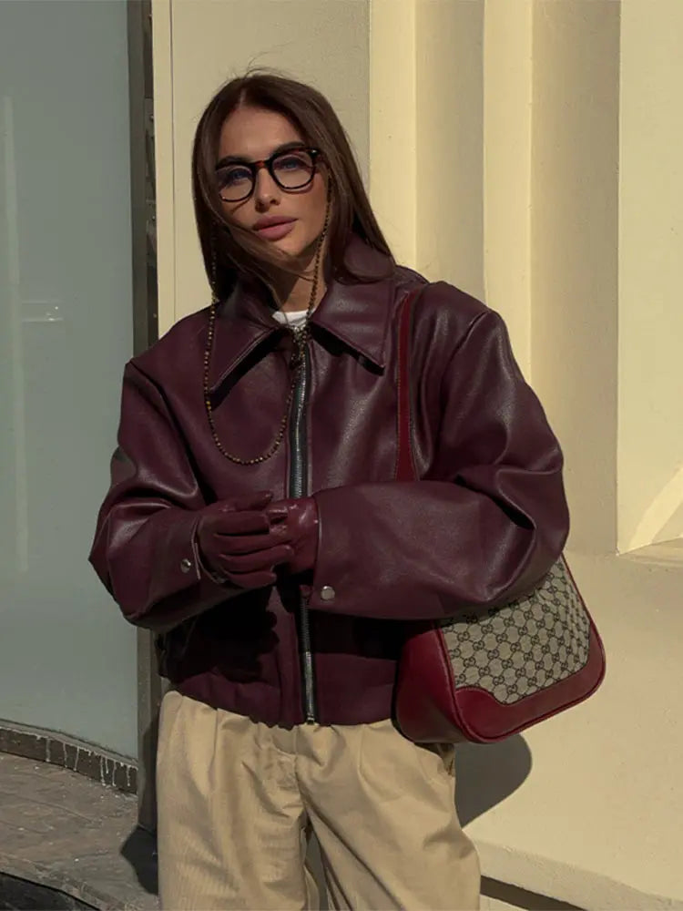 SCARLET | Stilvolle Bordeauxrote Vintage-Lederjacke mit Reißverschluss