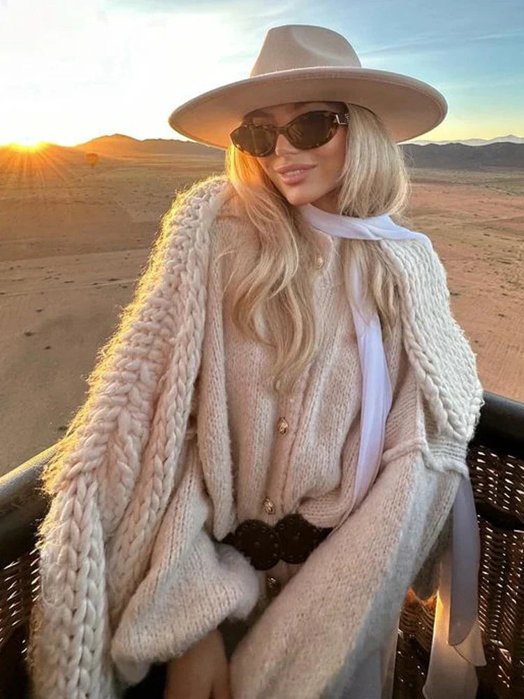 Eleanor Strikket Cardigan