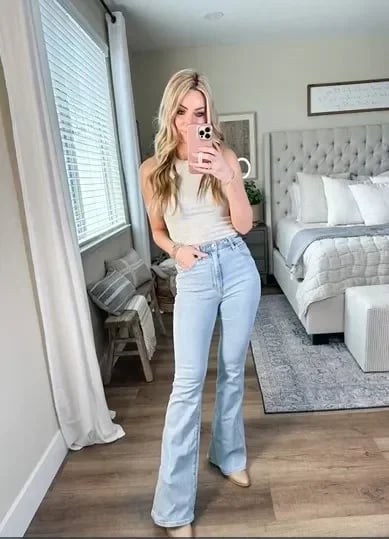 LINA | Flare Jeans – Den ideelle kombination af stil og komfort