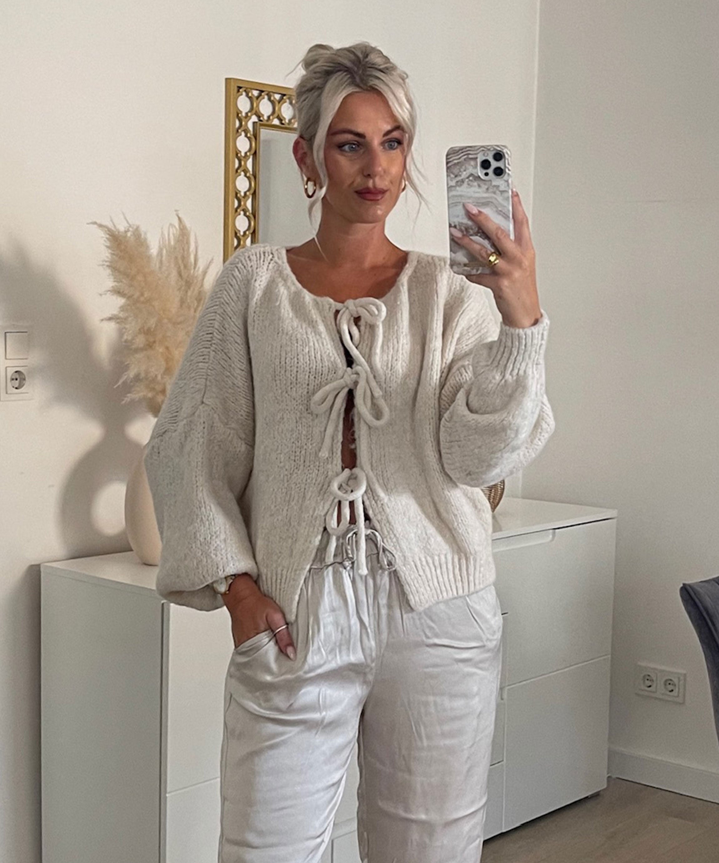 Fia | Sløjfe Strikjakke i Beige