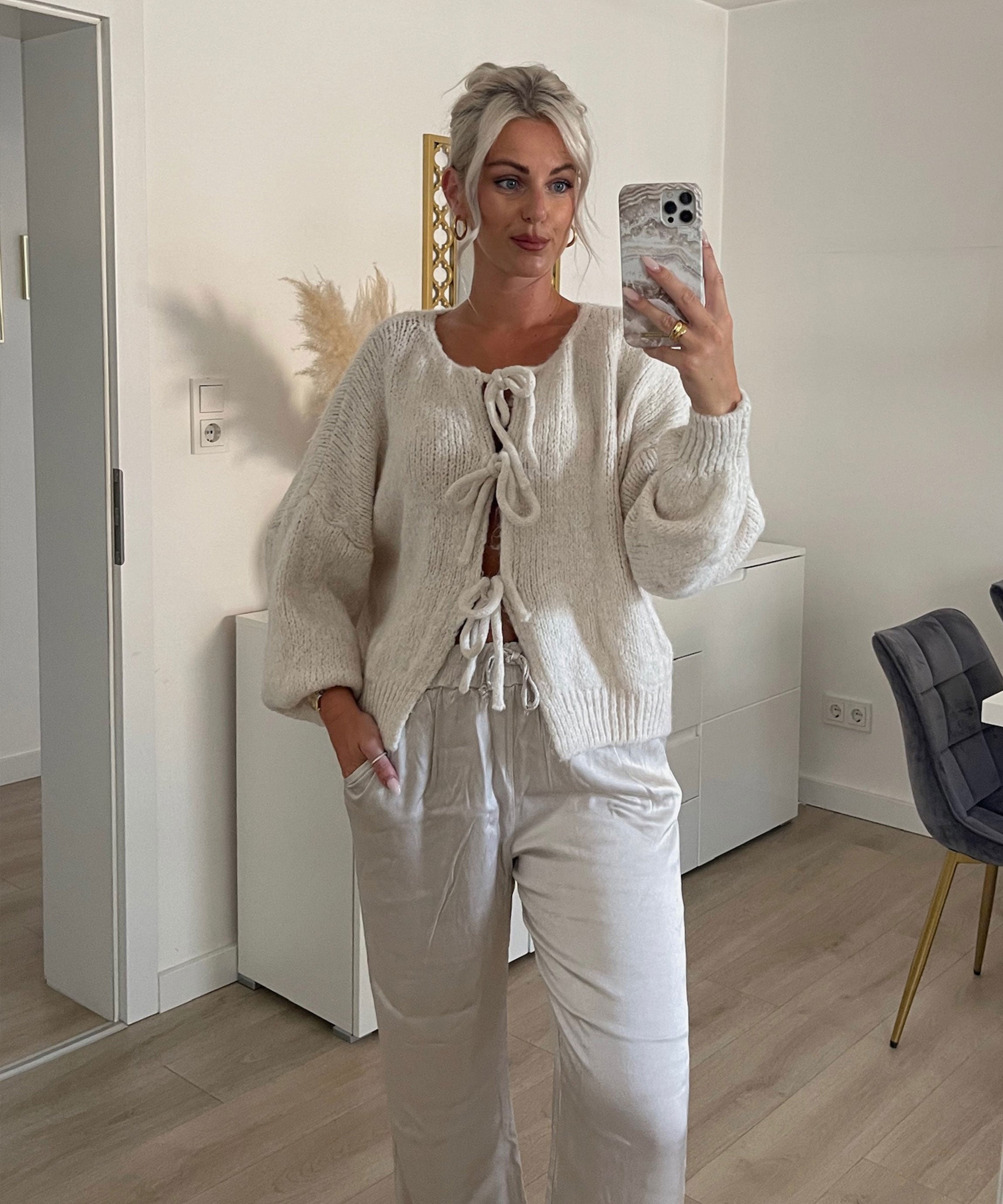Fia | Sløjfe Strikjakke i Beige