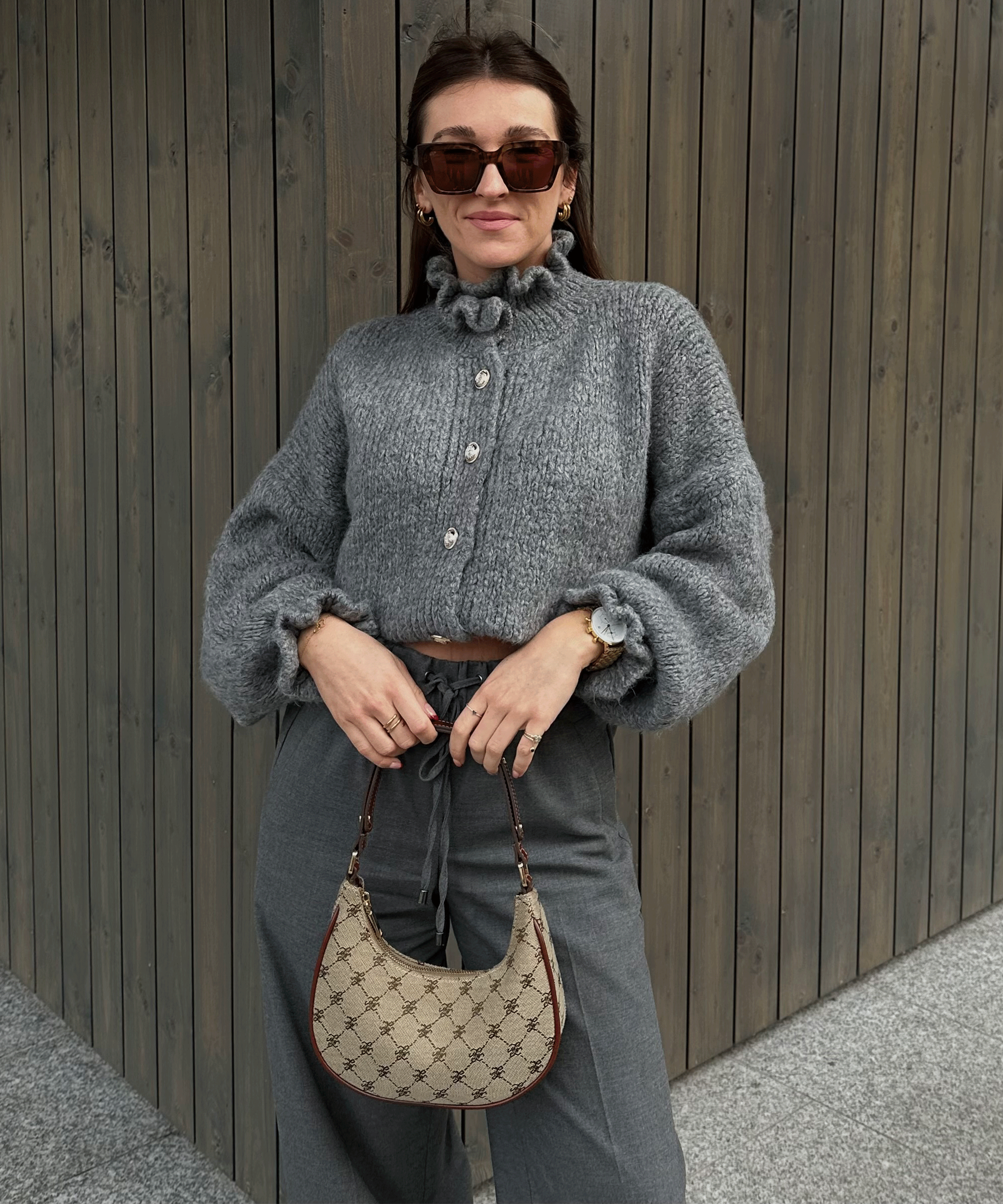 Alana | Mørkegrå Strikjakke