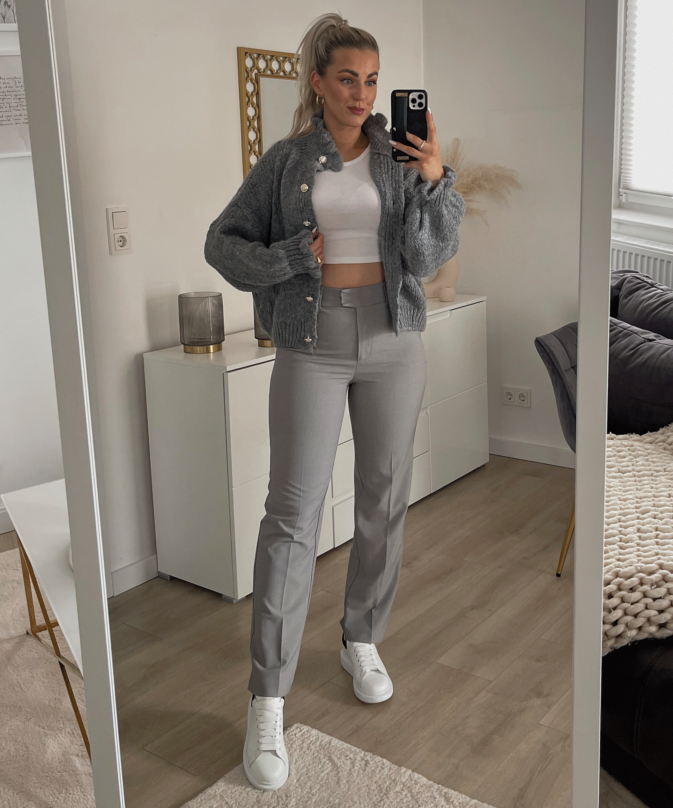 Alana | Mørkegrå Strikjakke