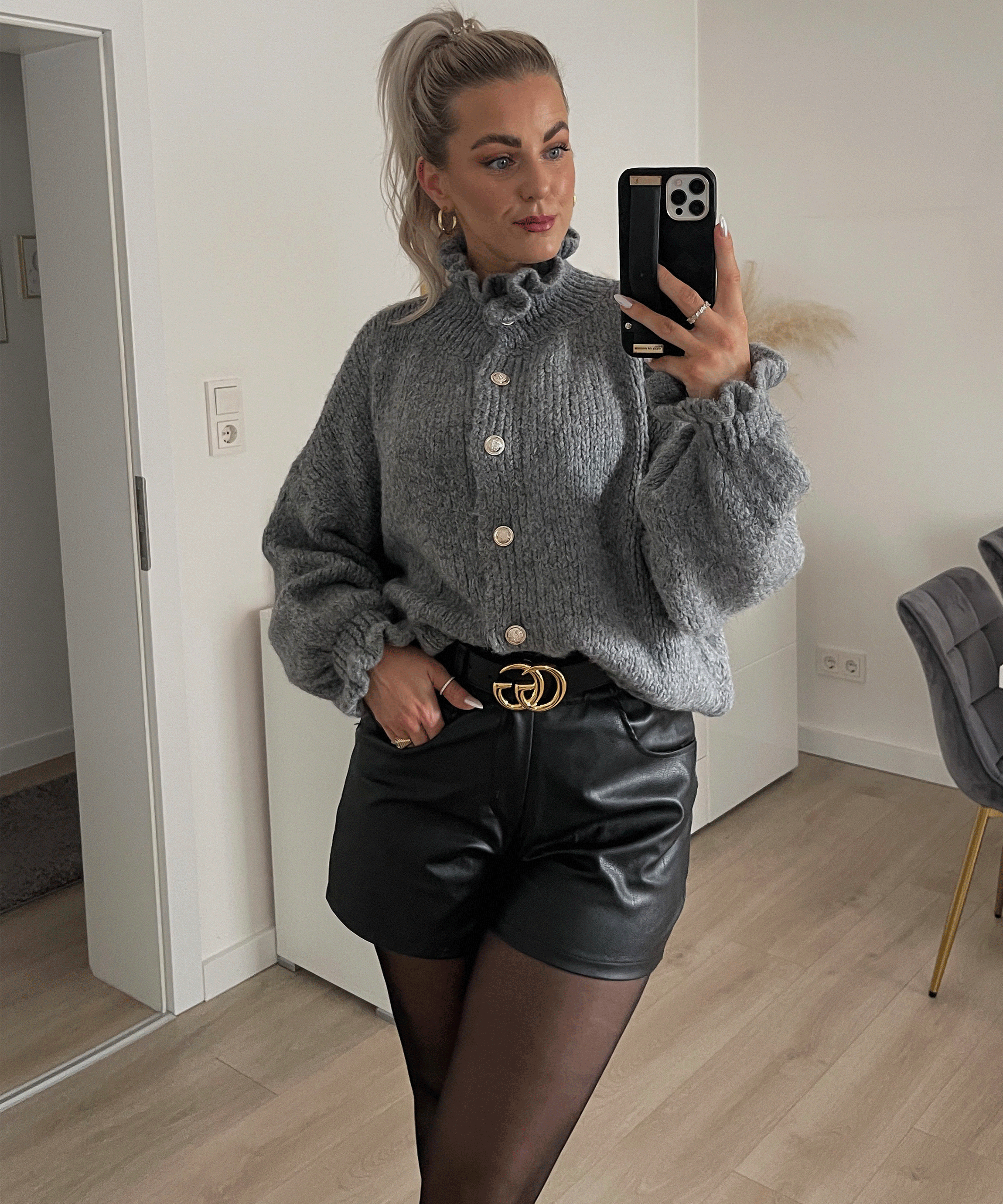 Alana | Mørkegrå Strikjakke